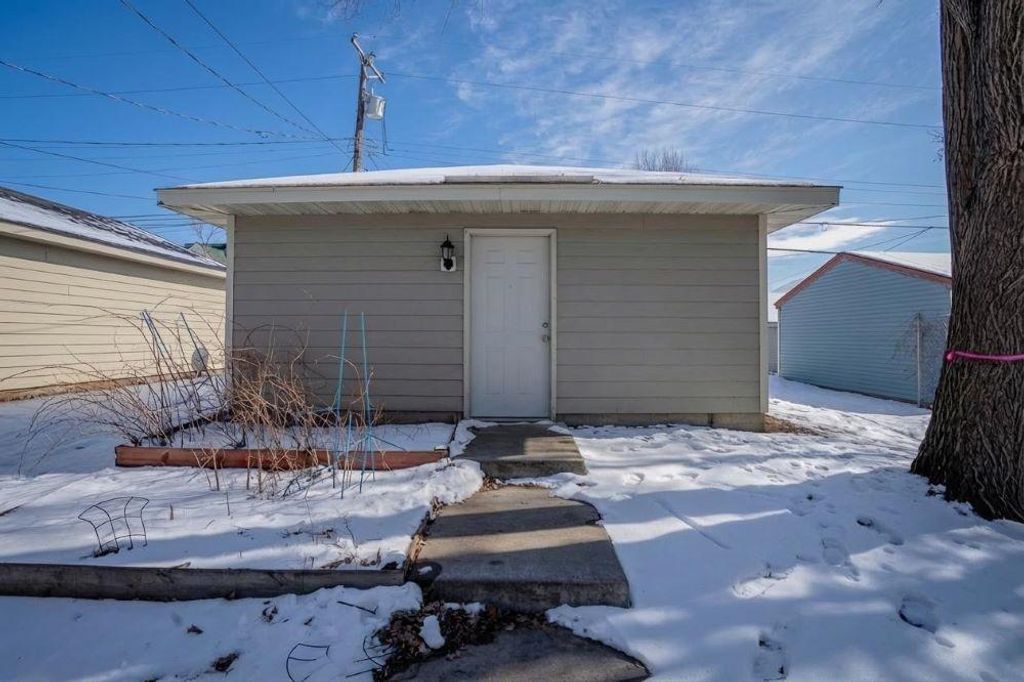 Photo of 2946 Oliver Avenue N, Minneapolis, MN 55411 (MLS # 7055821)