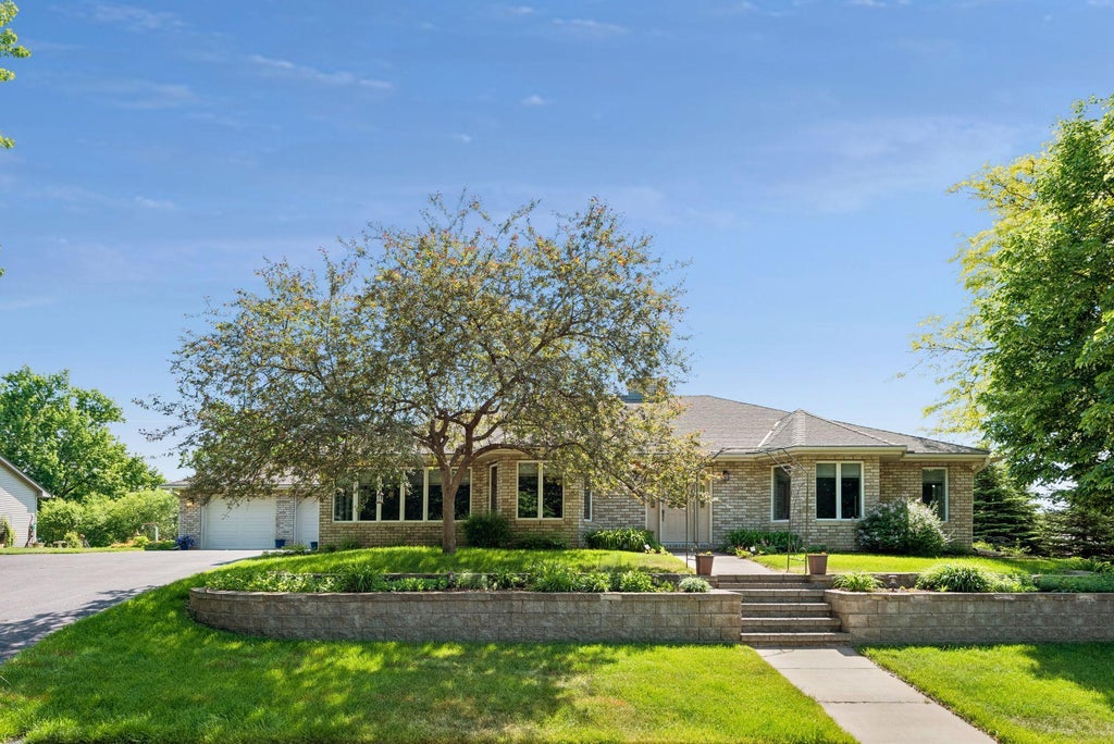 Photo of 700 Spruce Drive, Hudson, WI 54016 (MLS # 7136500)