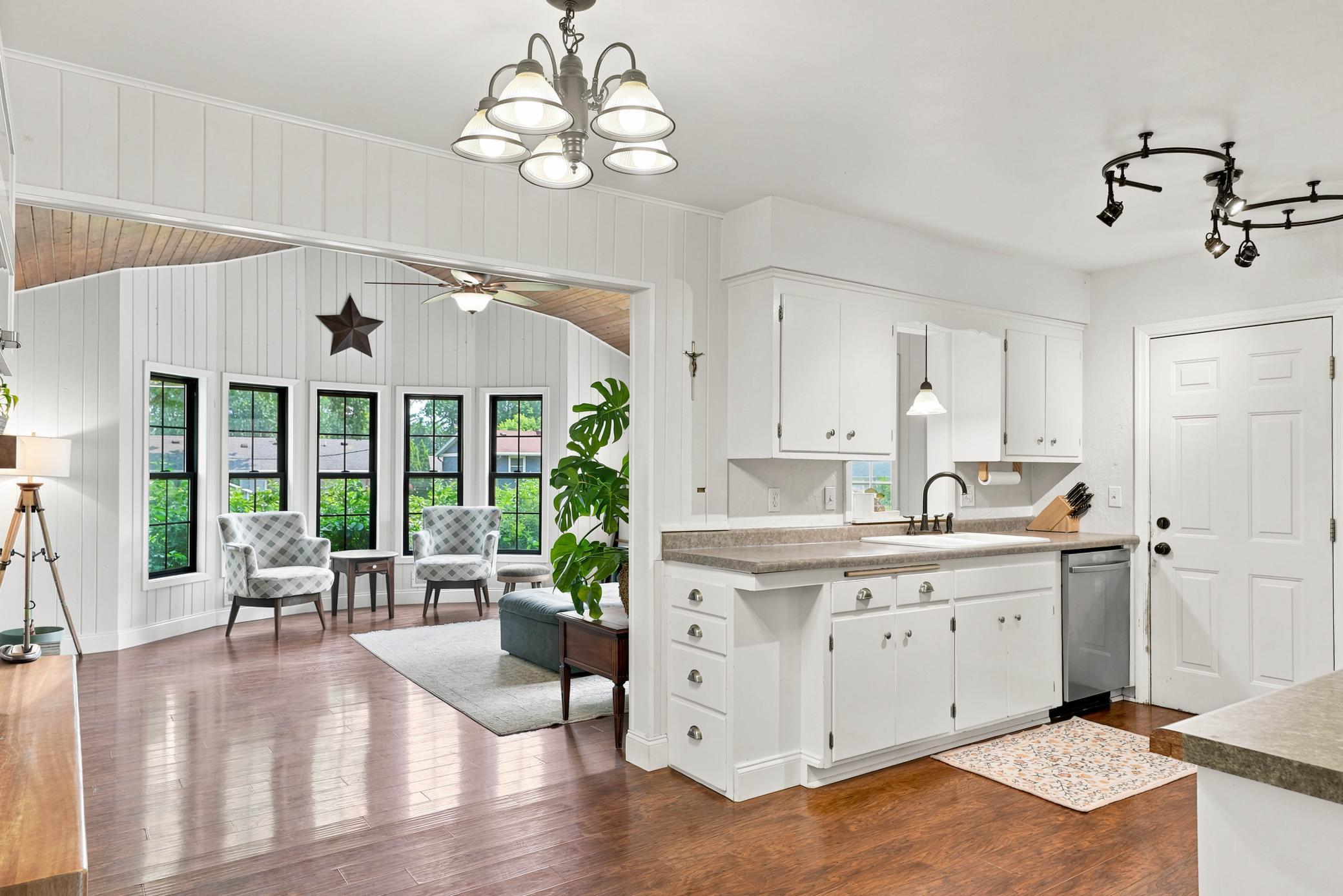 301 Walnut Lane