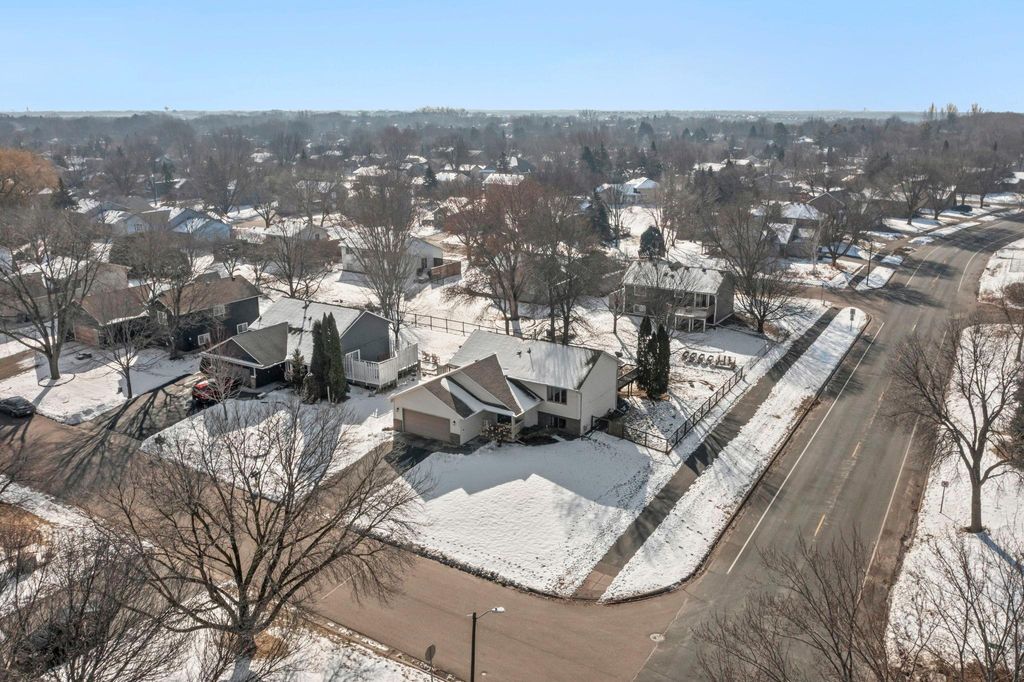 Photo of 12635 91st Avenue N, Maple Grove, MN 55369 (MLS # 7005177)