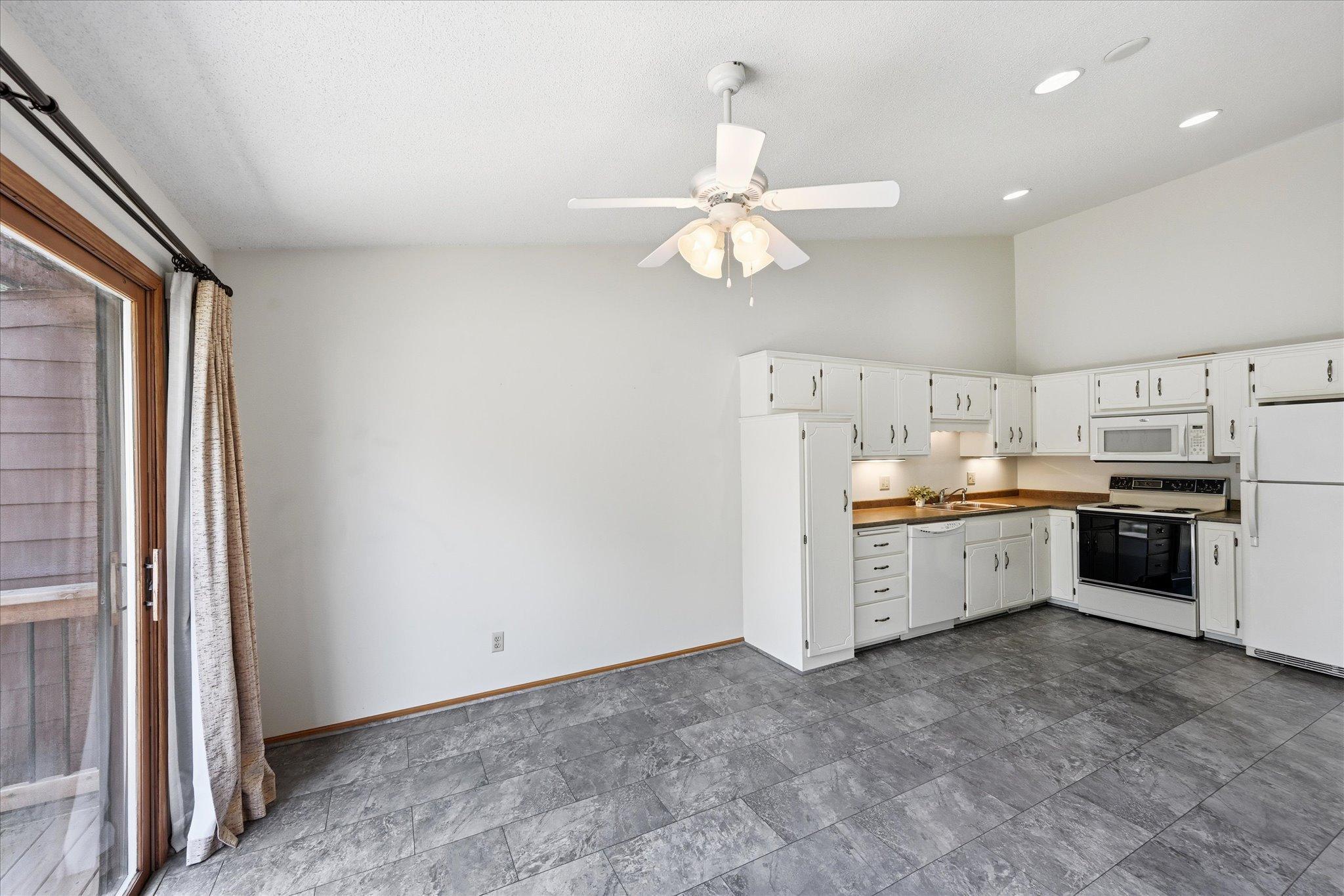 4029 Silver Lake Rd NE