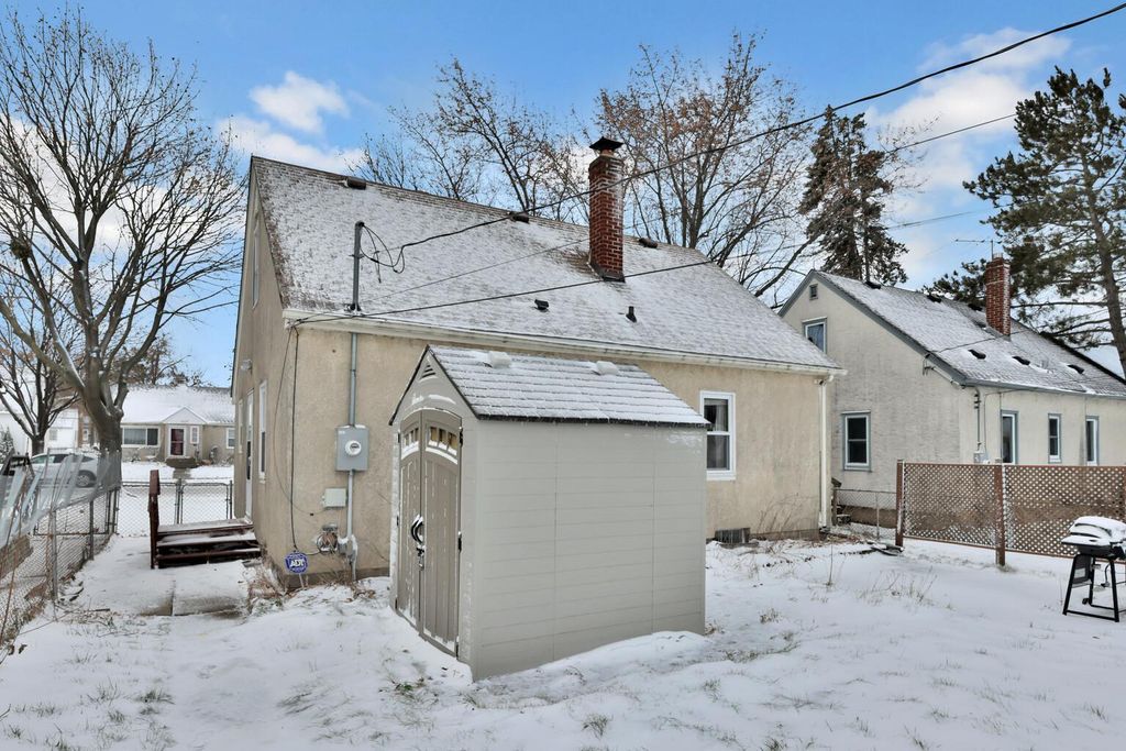 Photo of 1959 Montana Avenue E, Saint Paul, MN 55119 (MLS # 6819523)
