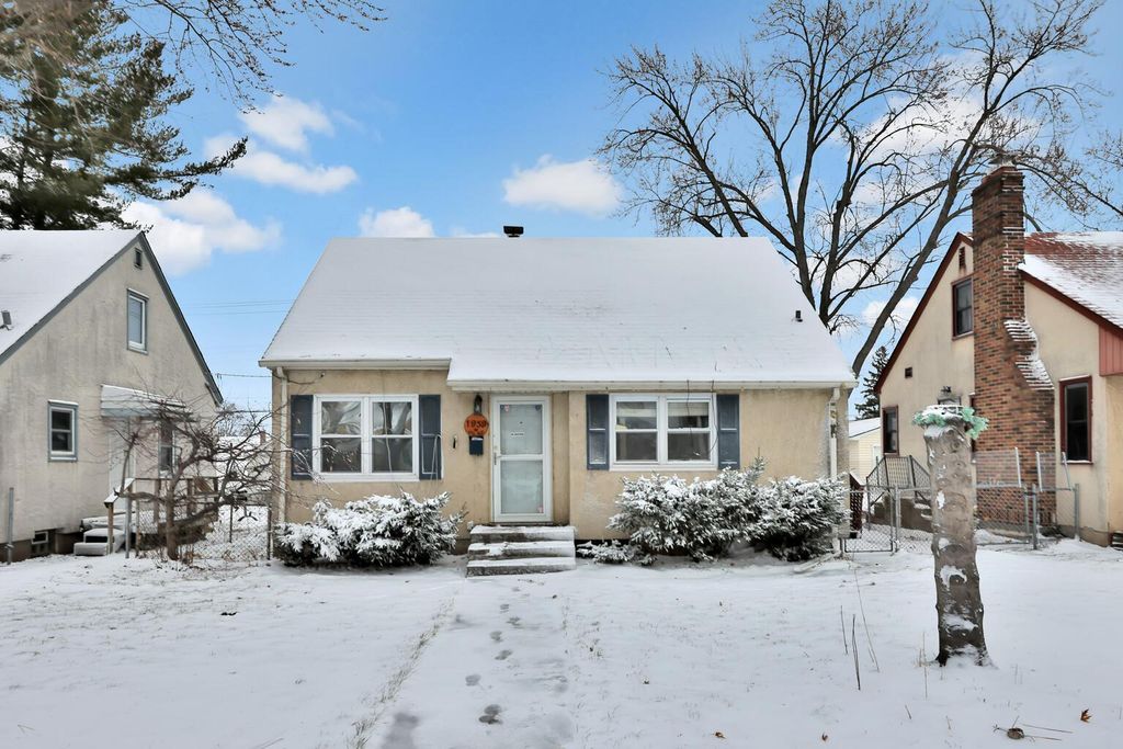 Photo of 1959 Montana Avenue E, Saint Paul, MN 55119 (MLS # 6819523)