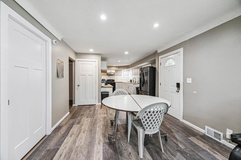 Photo of 1105 25th Avenue N, Minneapolis, MN 55411 (MLS # 7047595)