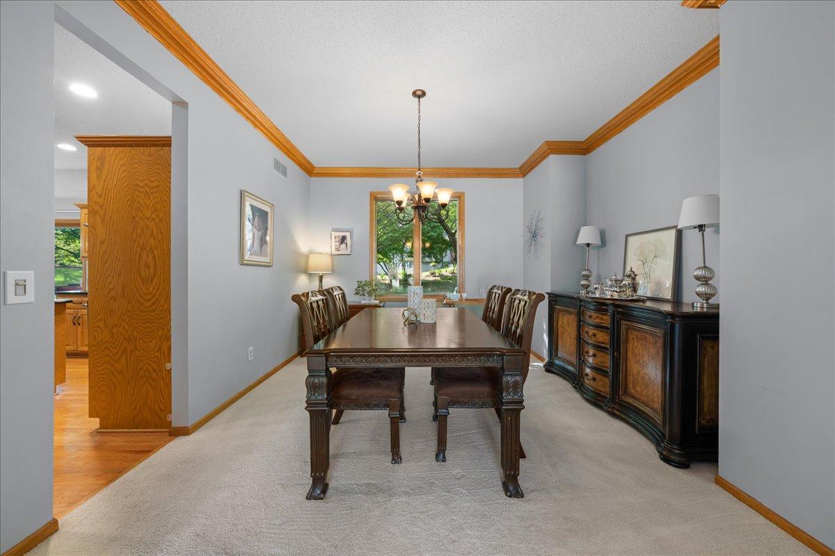 3667 Woodland Trail