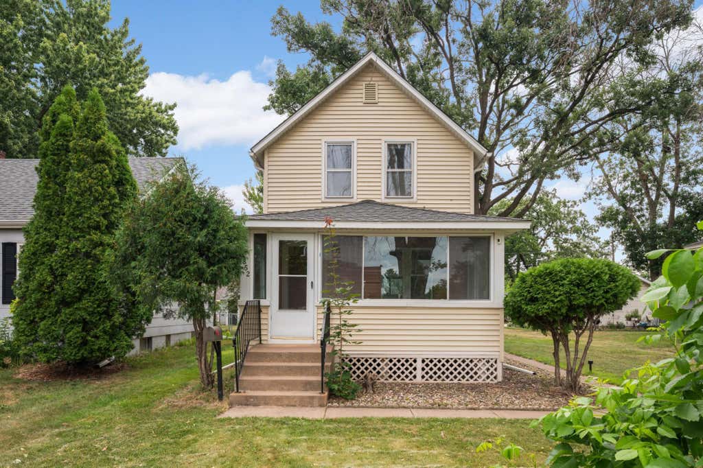 Photo of 4852 Bloom Avenue, White Bear Lake, MN 55110 (MLS # 7076572)