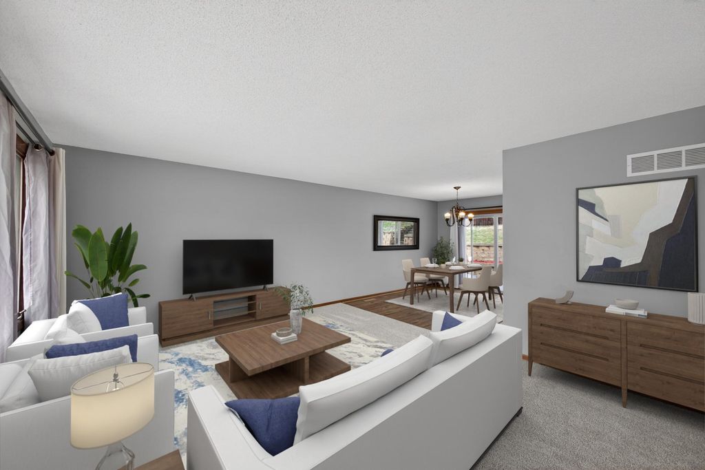 Photo of 641 20th Street NE, Rochester, MN 55906 (MLS # 7047474)