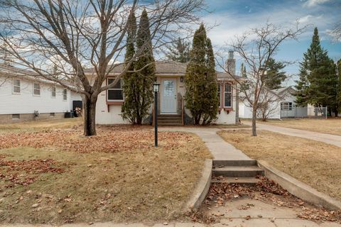 1822 Oak Street Brainerd MN 56401