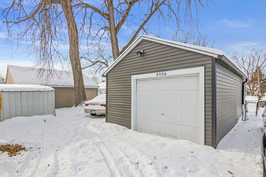 Photo of 4936 Fremont Avenue N, Minneapolis, MN 55430 (MLS # 7001114)