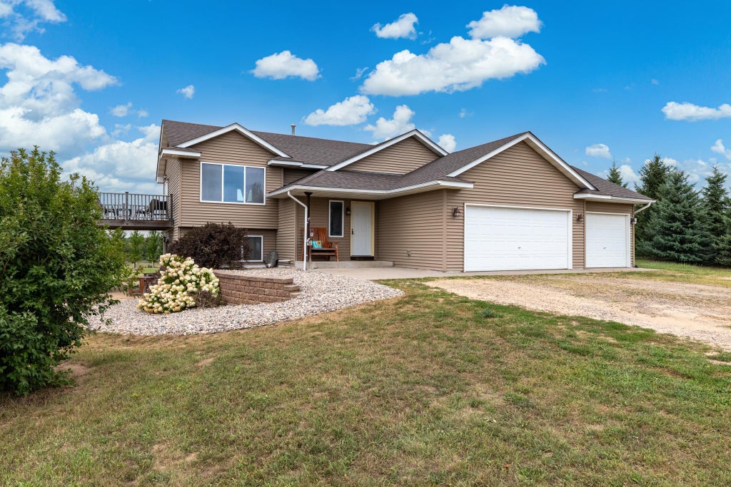 Photo of 926 189th Avenue, New Richmond, WI 54017 (MLS # 7122233)