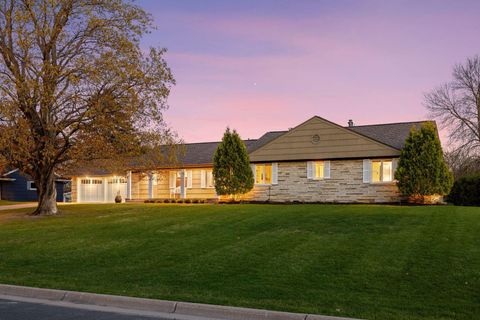 6233 Knoll Drive Edina MN 55436