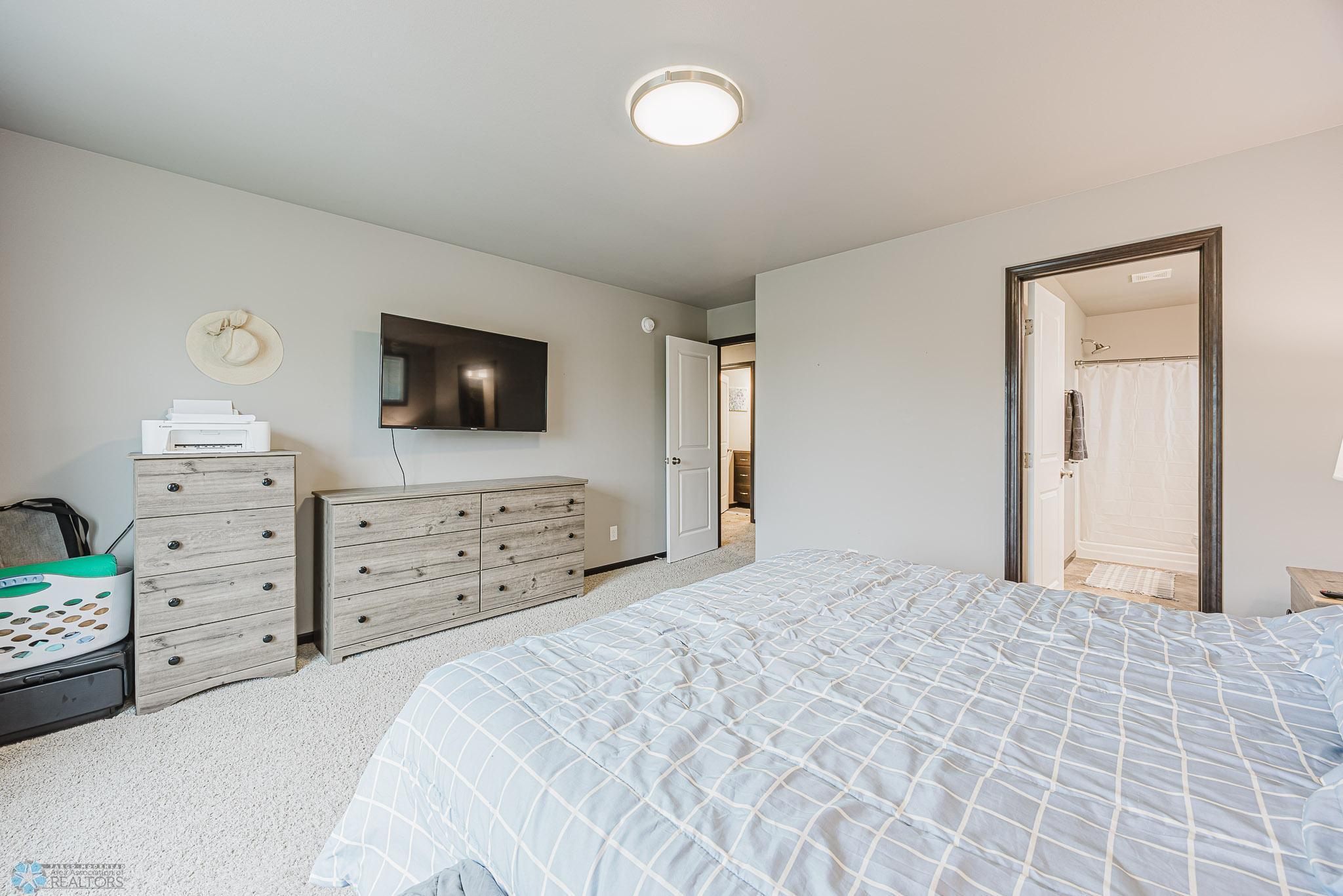 Barnesville, Minnesota 56514, United States, 3 Bedrooms Bedrooms, ,3 BathroomsBathrooms,Residential,Active,257275