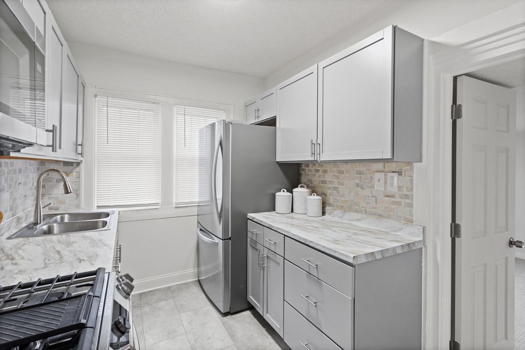 Photo of 3934 Washburn Avenue N, Minneapolis, MN 55412 (MLS # 7023197)