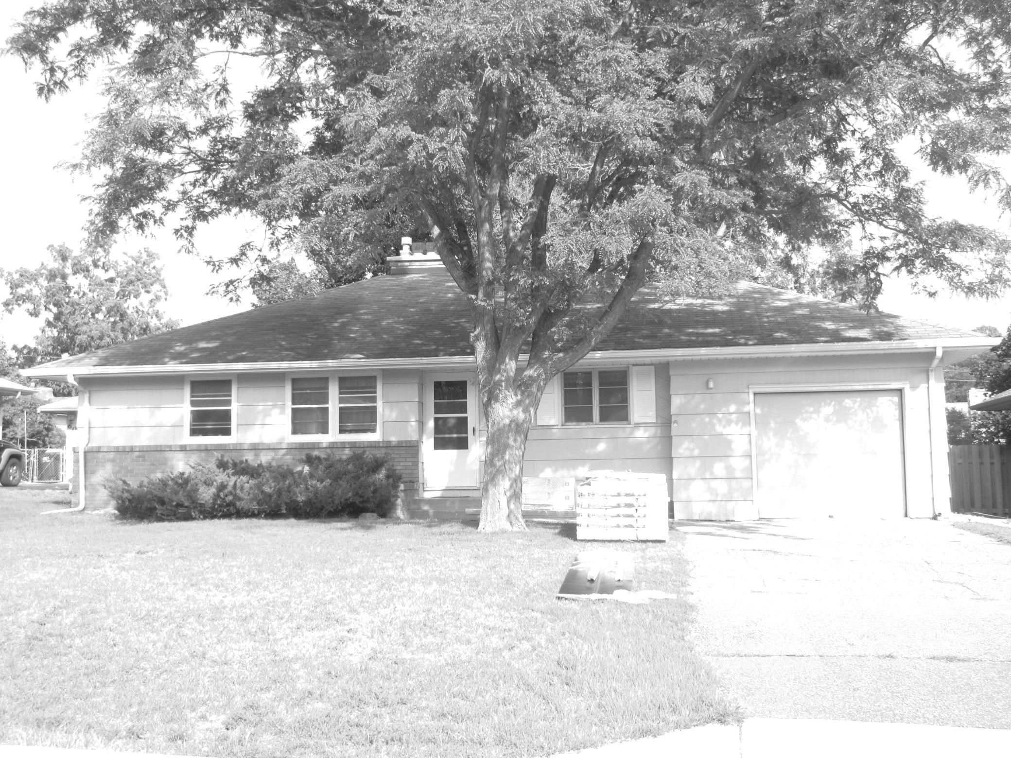 605 Park Valley Drive W