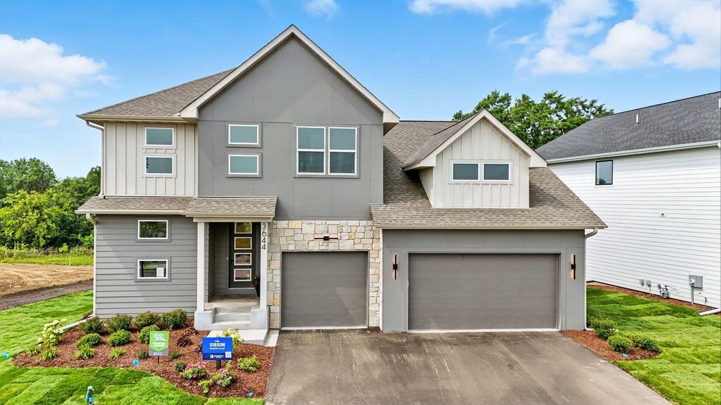 Photo of 3644 Knightsbridge Lane, Lake Elmo, MN 55042 (MLS # 7066082)