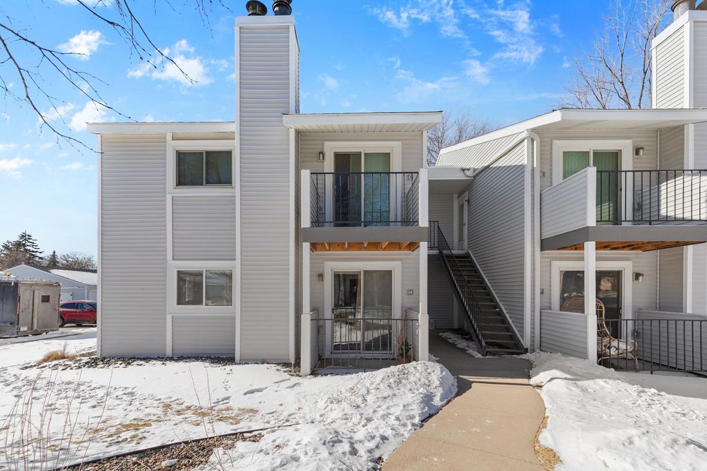 Photo of 1736 Pleasant Street #H, Lauderdale, MN 55113 (MLS # 7014013)