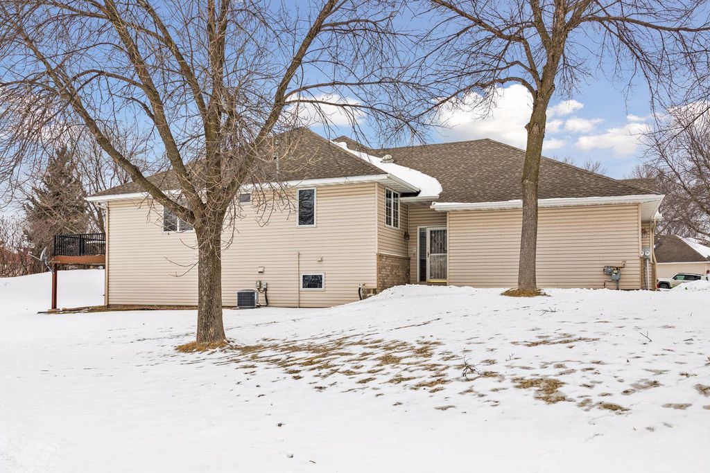 Photo of 5550 Nathan Lane N #1, Plymouth, MN 55442 (MLS # 7017857)