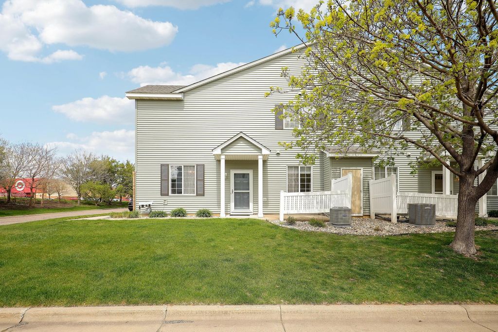 Photo of 1805 Pintail Avenue, Shakopee, MN 55379 (MLS # 7046200)