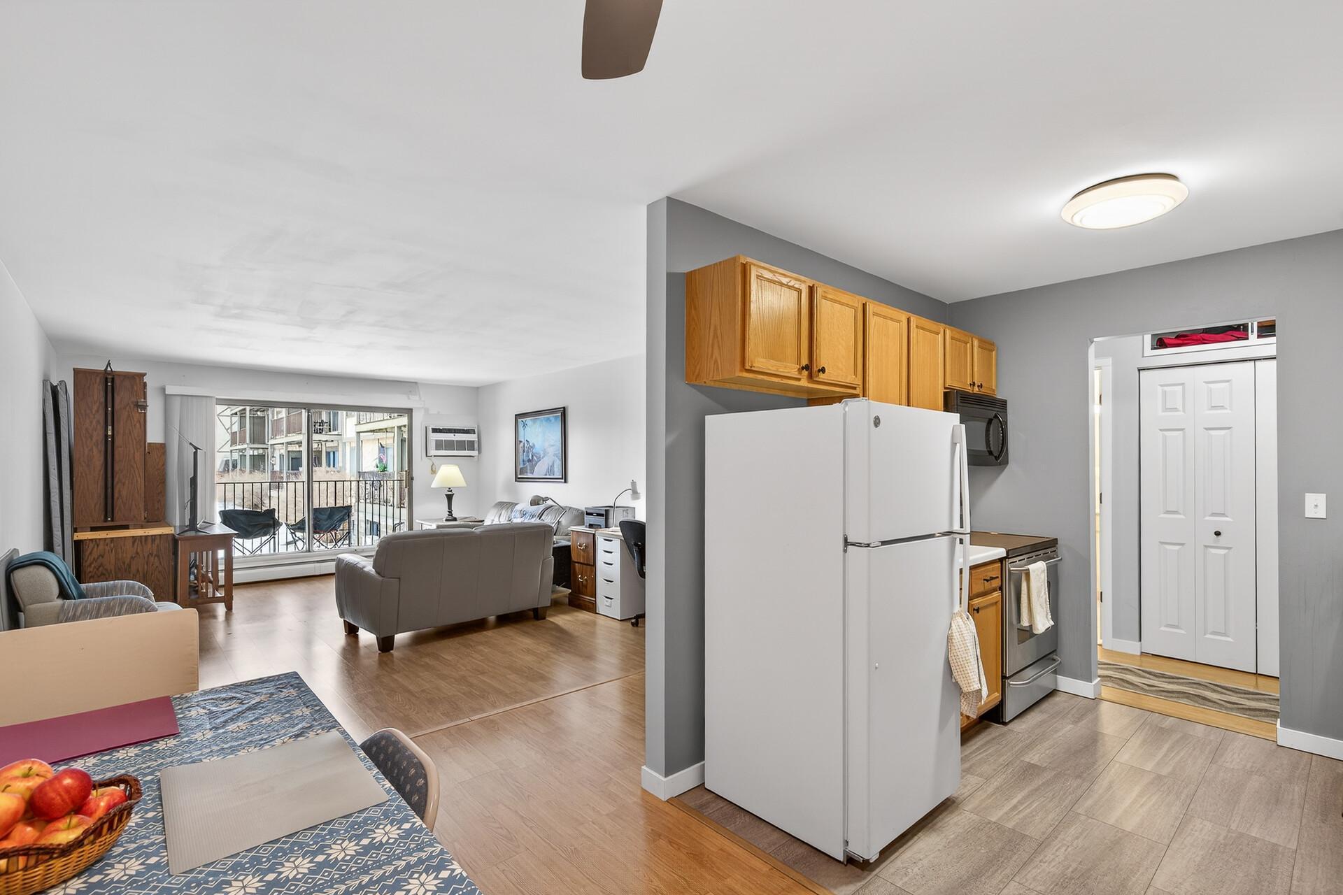 1304 W Medicine Lake Drive 119