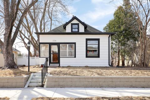 226 7th Avenue N Hopkins MN 55343