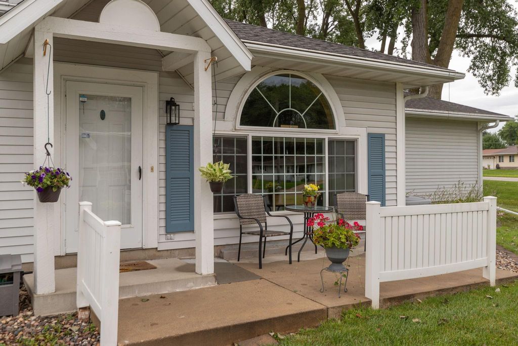 Photo of 1925 Cabernet Lane NW, Rochester, MN 55901 (MLS # 7023412)