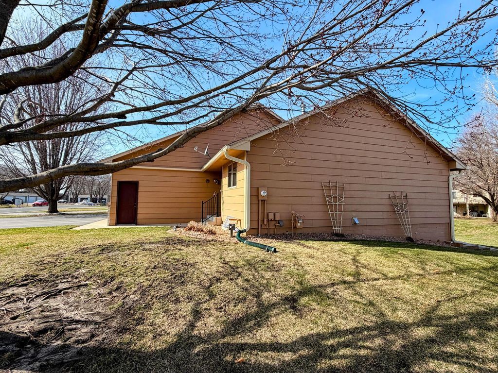 Photo of 1700 Humphrey Court, Northfield, MN 55057 (MLS # 7044443)