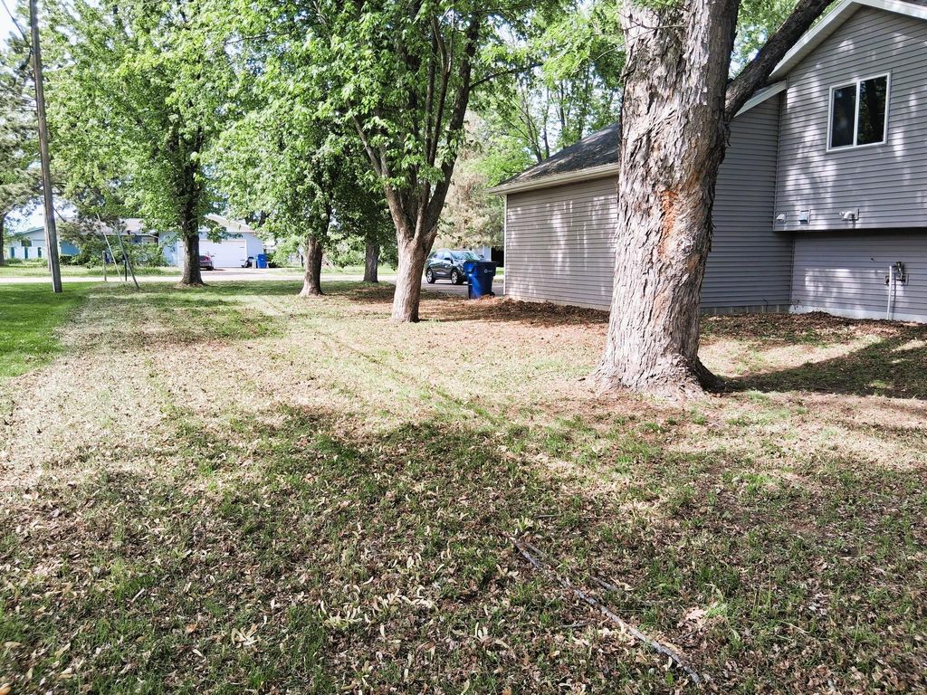 Photo of 1930 Prospect Drive NE, Saint Cloud, MN 56304 (MLS # 7111912)