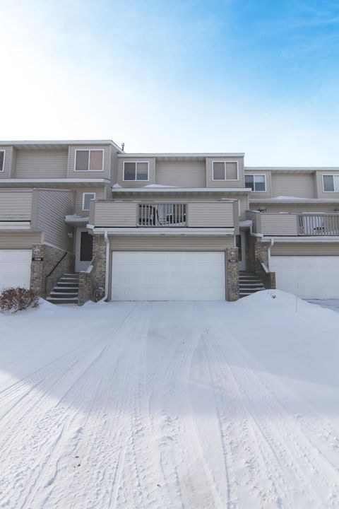 7337 Bond Way 18 Inver Grove Heights MN 55076