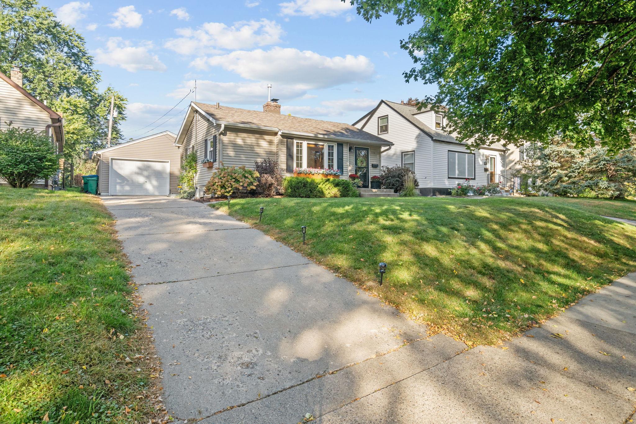 3732 Quebec Avenue S