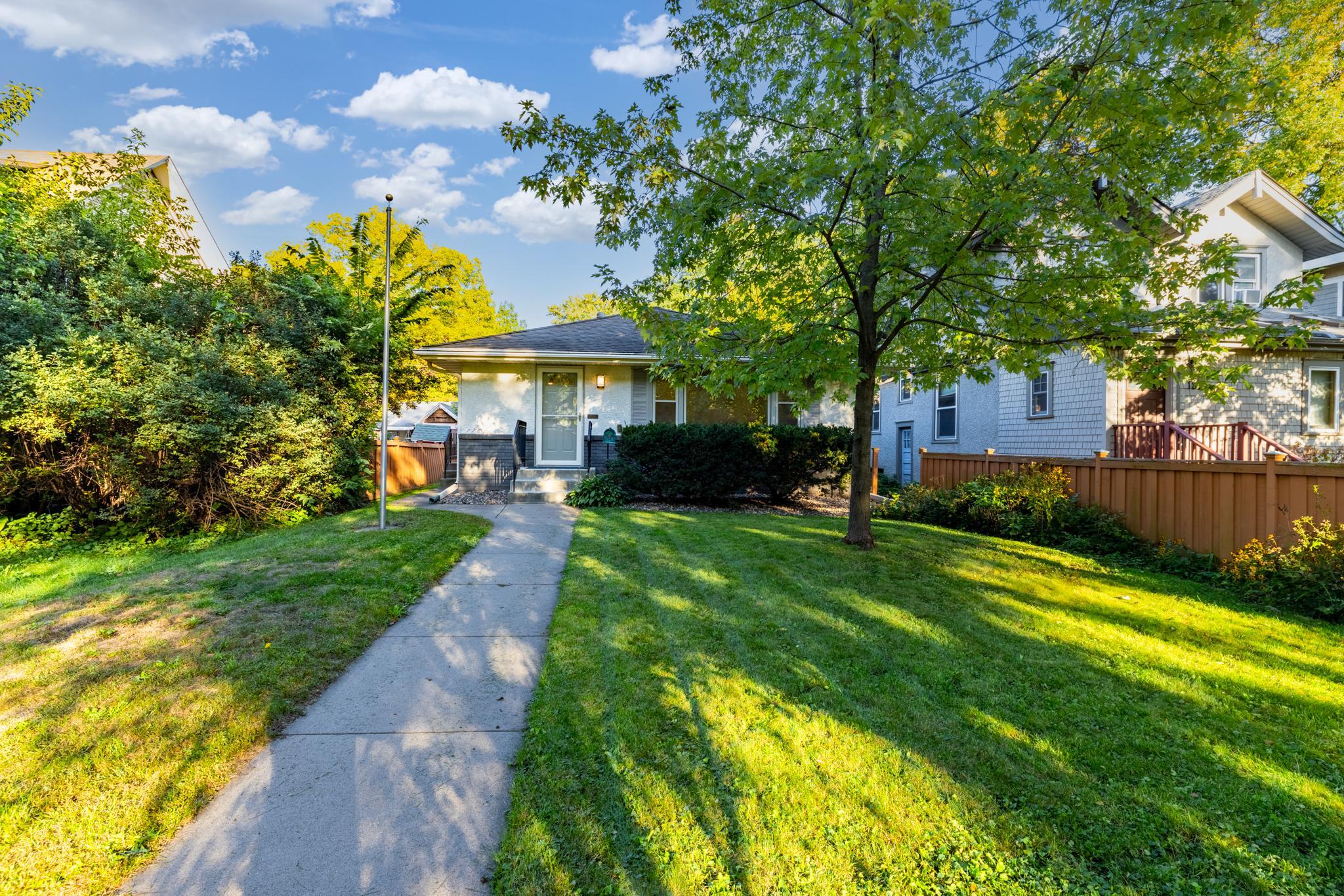176 Fairview Avenue S