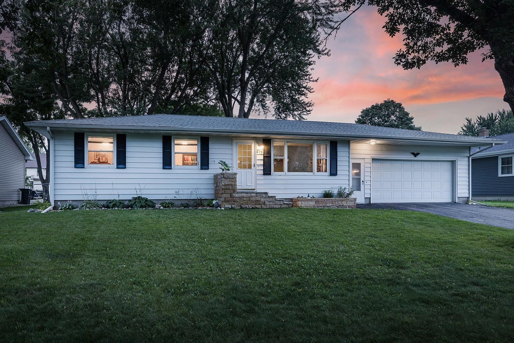 Photo of 213 3rd Street S, Gaylord, MN 55334 (MLS # 7110525)
