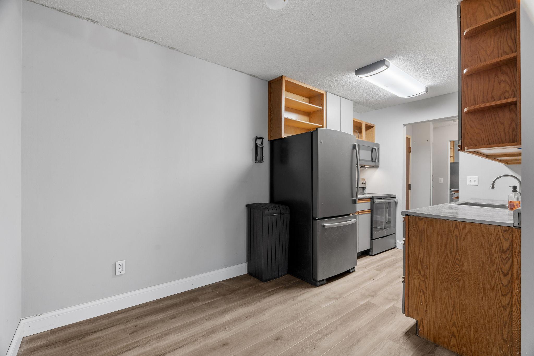 179 Little Canada Road E 139
