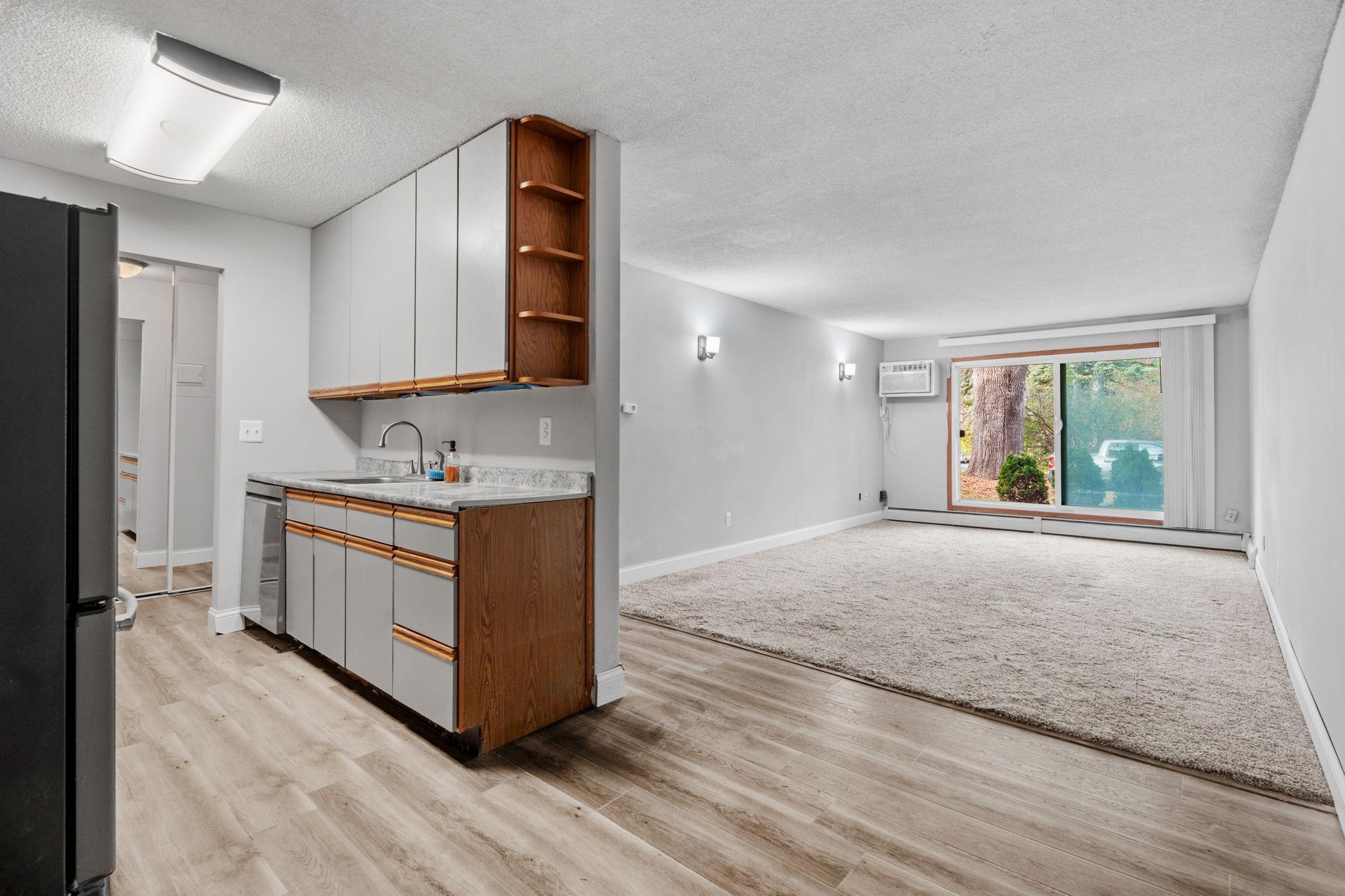 179 Little Canada Road E 139