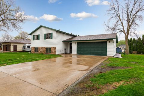 Photo of 3 Saint Marks Bay, Faribault, MN 55021 (MLS # 7061913)