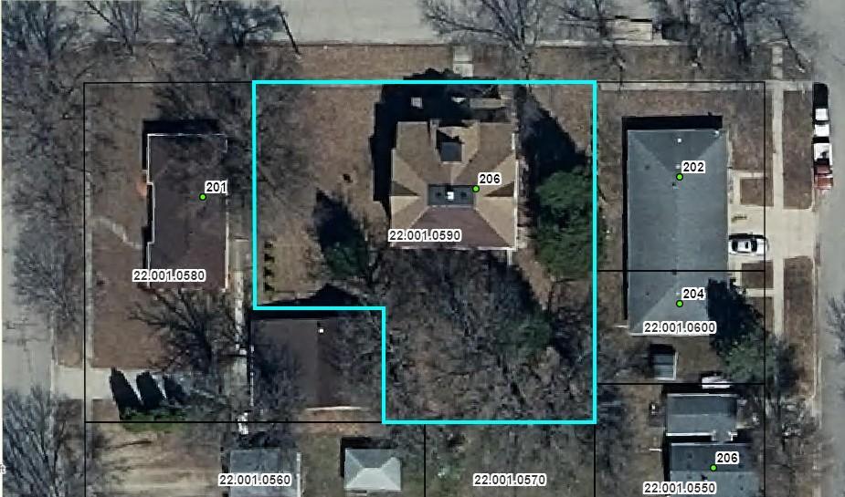 206 SE Pleasant Street