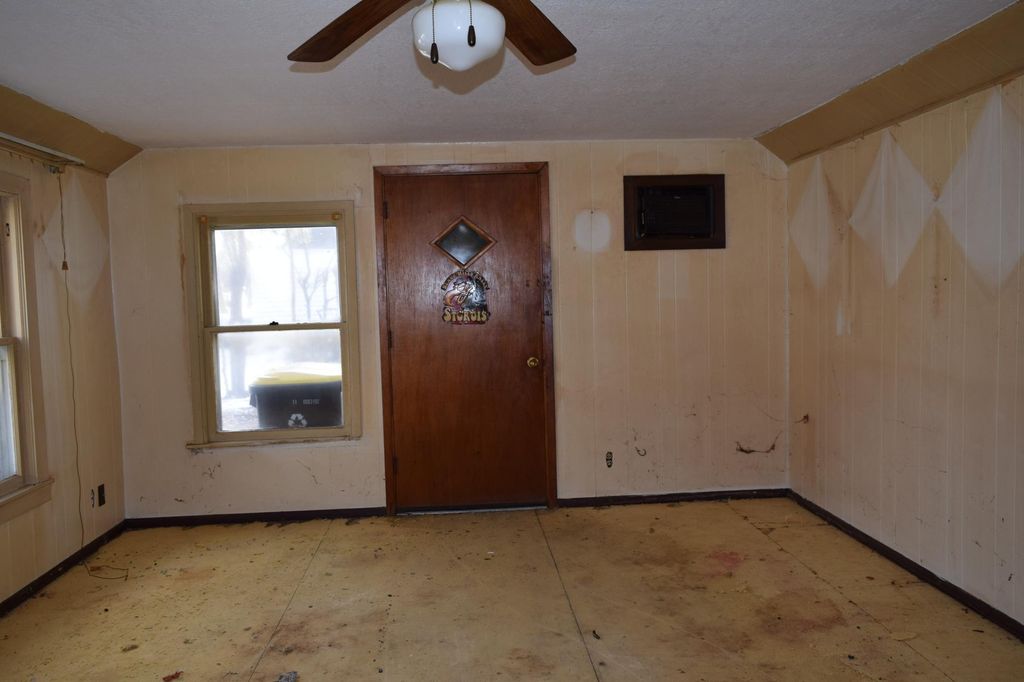 Photo of 1415 N Elm Street, Fairmont, MN 56031 (MLS # 7001944)