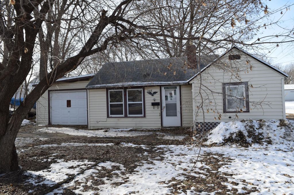 Photo of 1415 N Elm Street, Fairmont, MN 56031 (MLS # 7001944)