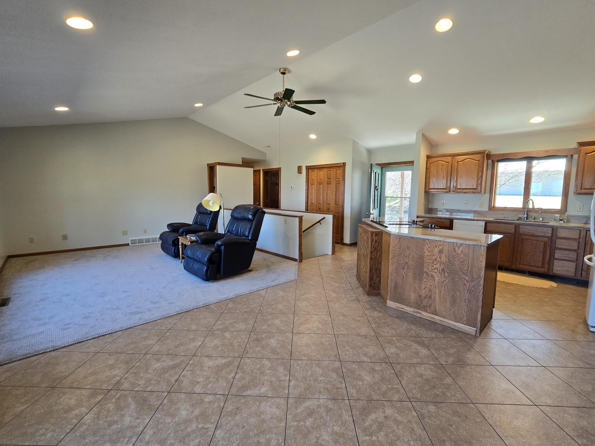 45586 Sunnybrook Trail