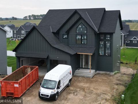 5042 Airlake Draw Woodbury MN 55129