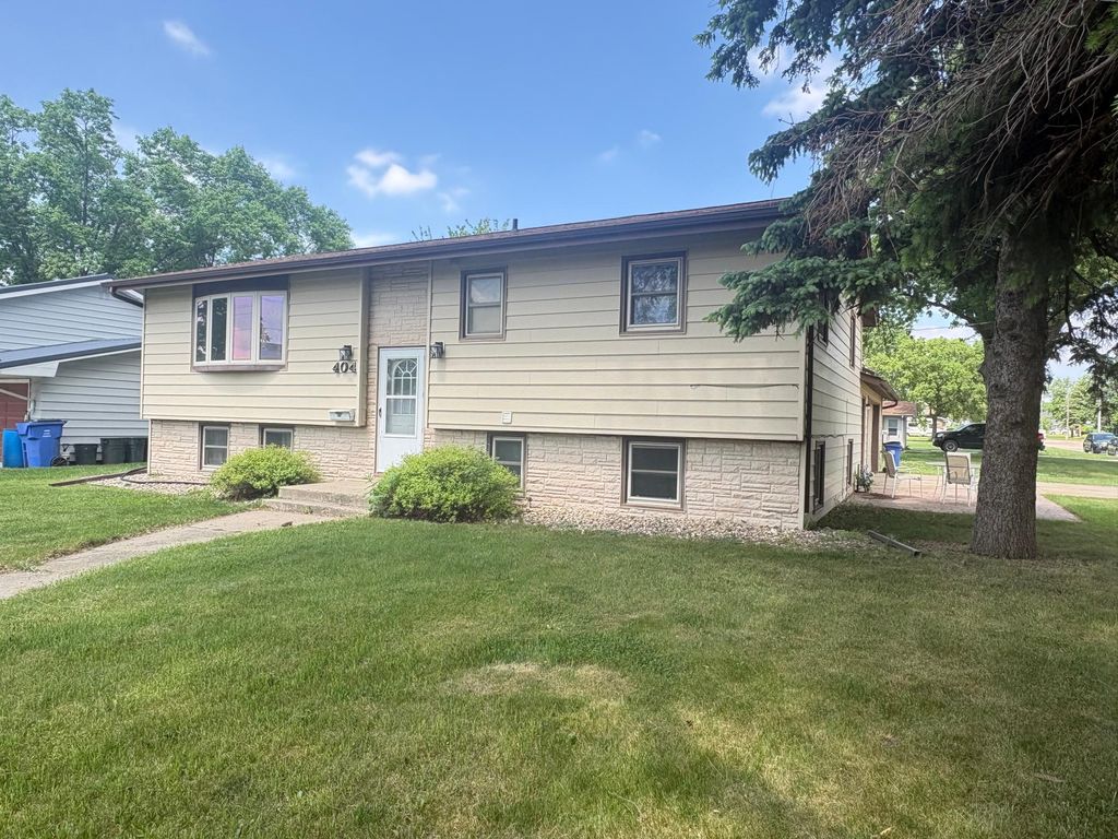 Photo of 404 E 3rd Street, Madison, MN 56256 (MLS # 7082582)