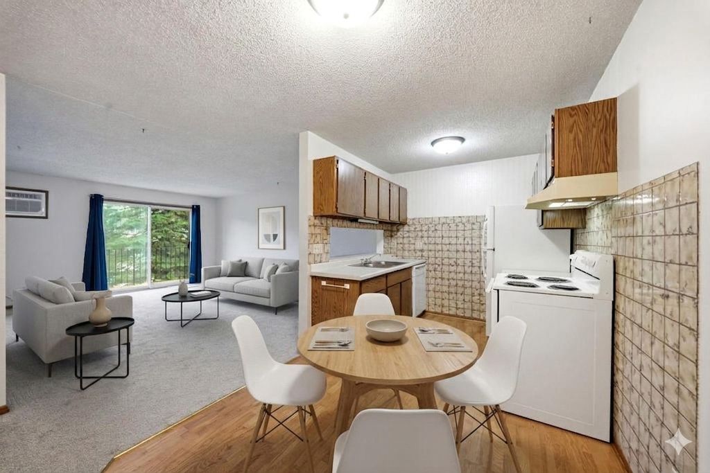 Photo of 14182 Pennock Avenue #309, Apple Valley, MN 55124 (MLS # 7091967)