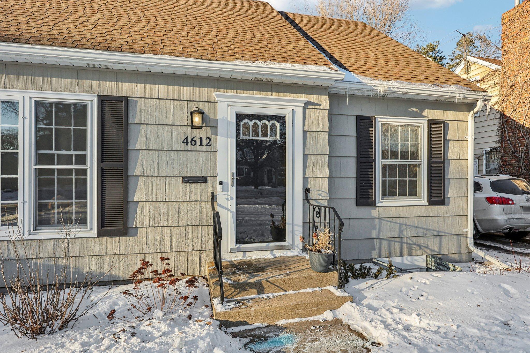 4612 Vallacher Avenue