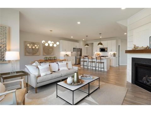 17971 Genoa Drive Lakeville MN 55044