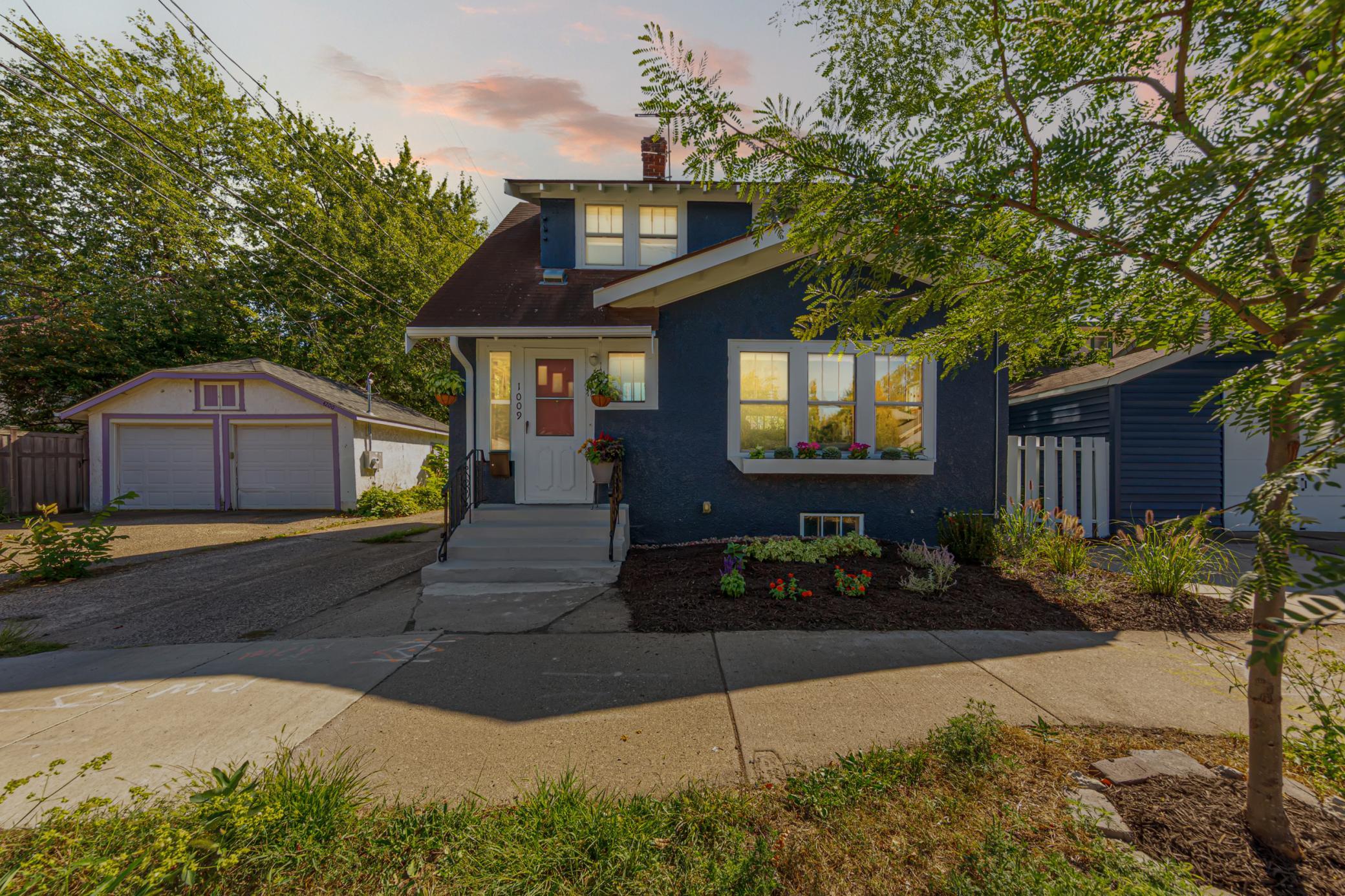 1009 E 42nd Street
