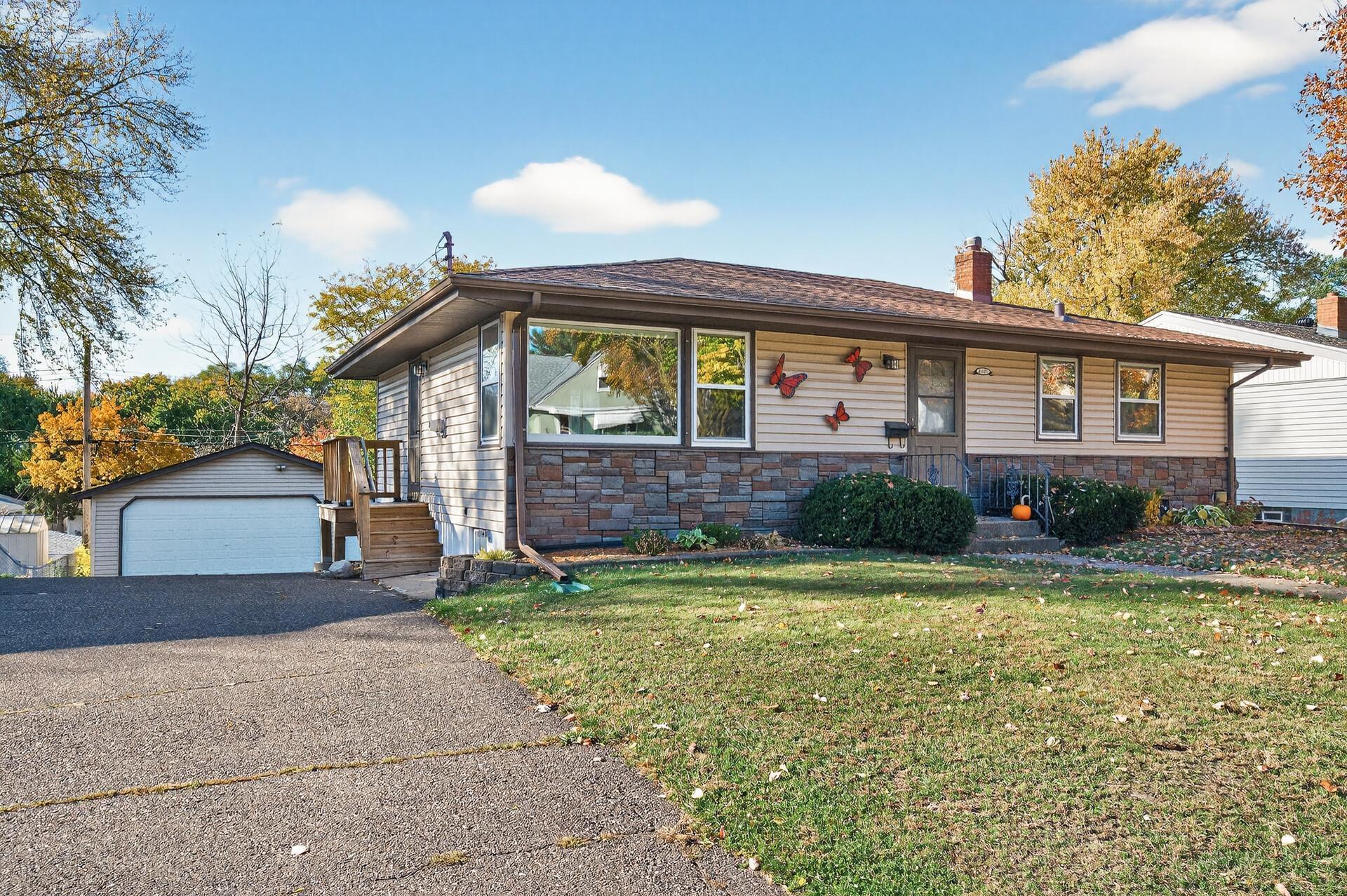 1377 Clarence Street