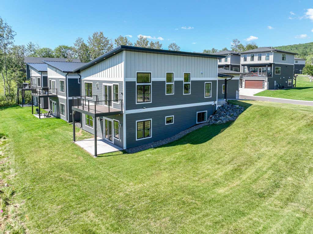 Photo of 8602 Maynard Place, Duluth, MN 55808 (MLS # 7122156)