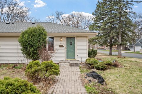 Photo of 8100 Clinton Avenue S, Bloomington, MN 55420 (MLS # 7057375)