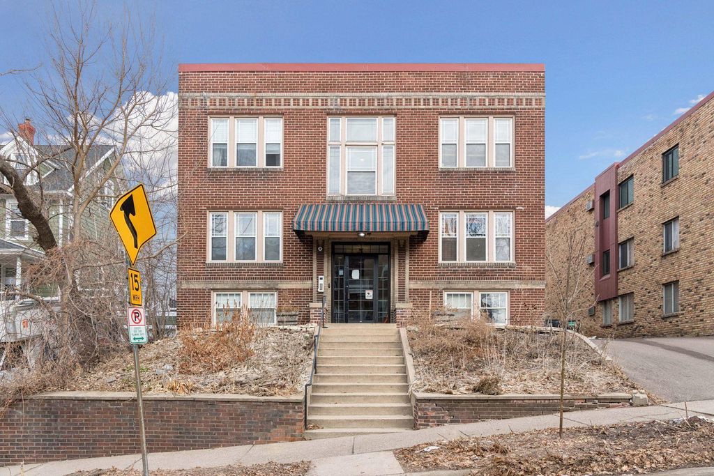 Photo of 522 Ridgewood Avenue #9, Minneapolis, MN 55403 (MLS # 7024176)