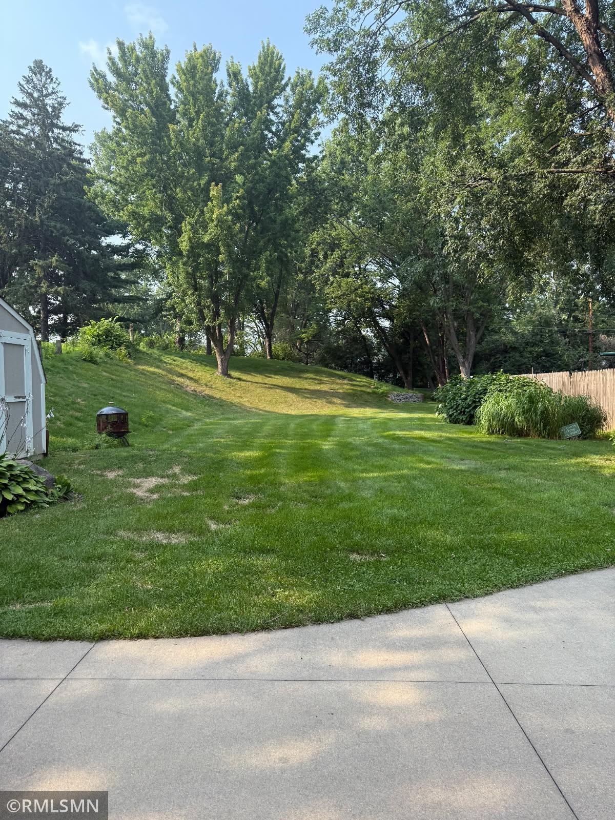 2061 Arlington Avenue E