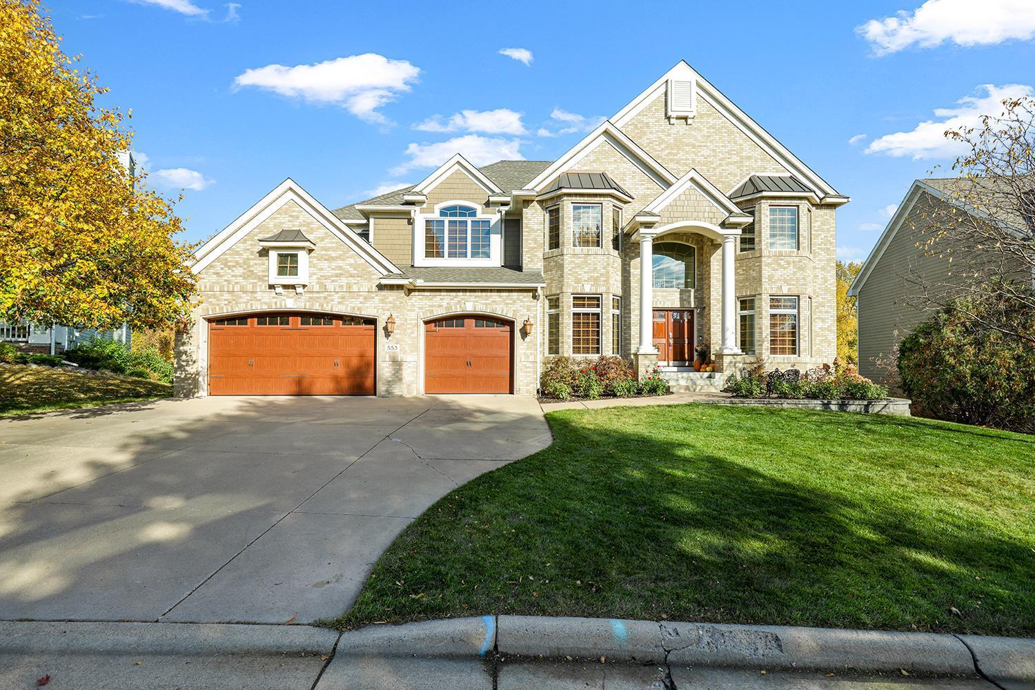 553 Lake Ridge Court